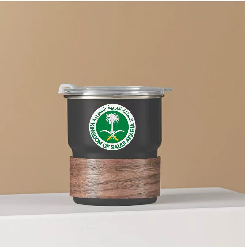 Coffee Tea Name - nieuwe koffiemok met logo. Pas uw